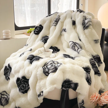 Black Rose Super Warm Gradient Faux Fur Velvet Fleece Plush Blanket Throw Double Layer